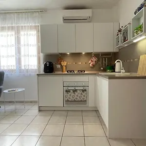 https://little-big-home.in-sardinia.net